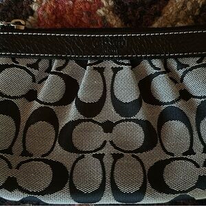 Signature Coach Change purse